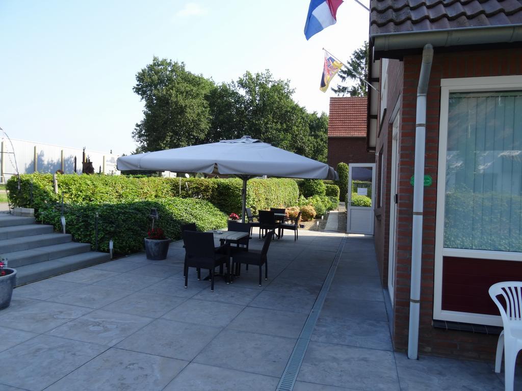B & B Leudal Haelen Exterior foto