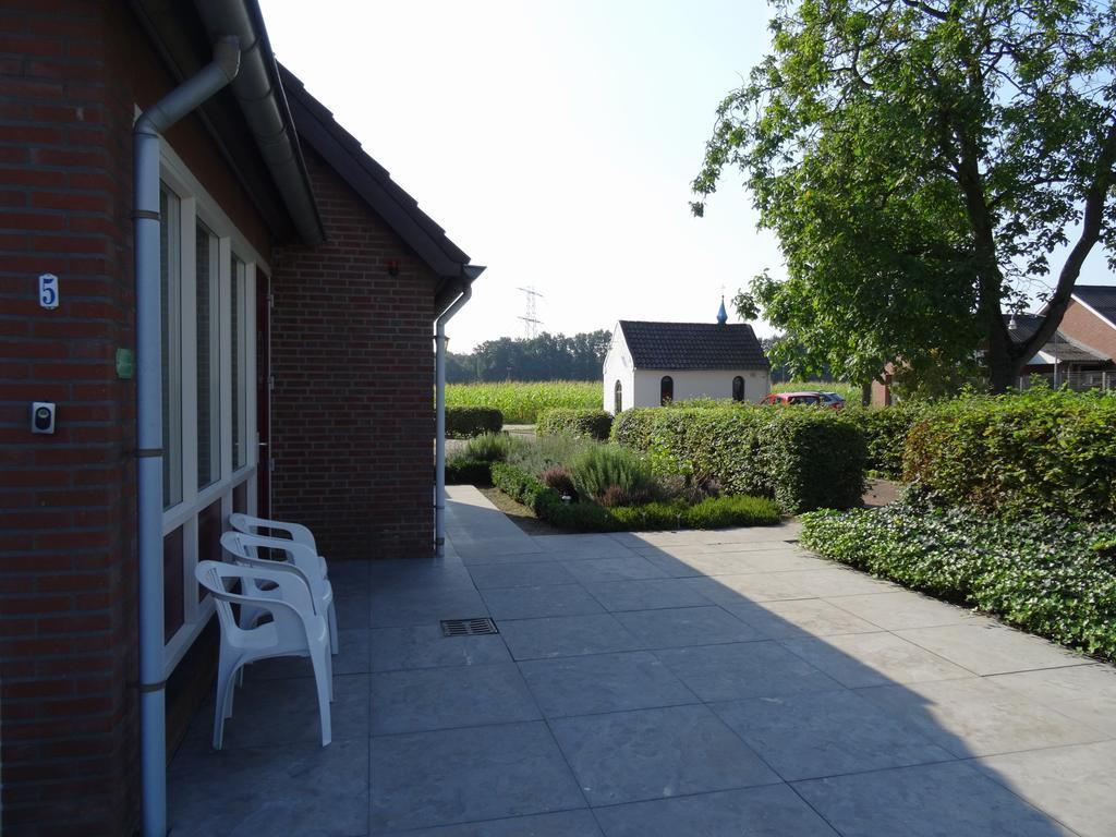 B & B Leudal Haelen Exterior foto